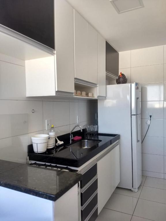 Edifício Gil Nogueira, apartamento aconchegantes, piscina, sauna, Wiff, duas vagas de garagem. room 6